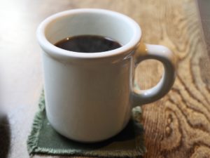 「コーヒー」は大きめのカップにたっぷり