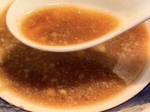 「背脂」が特徴的なスープ