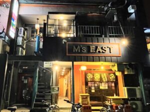 「M's EAST」の2階です