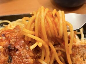 太めの“もっちり”スパゲッティ