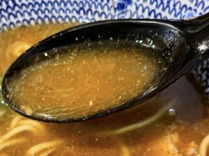 スープは「濃厚な旨味」が特徴