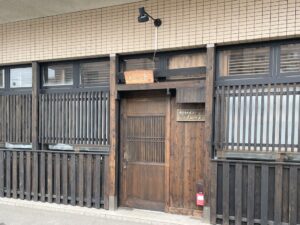 新店舗はマンションの1階