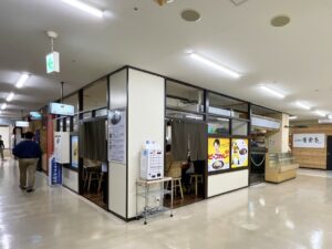 渋い雰囲気の食堂街