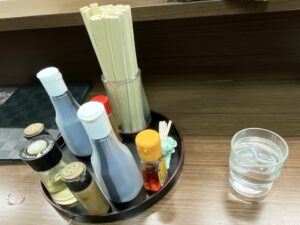 カウンターの調味料等
