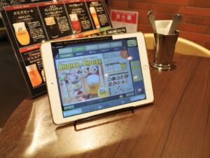 注文はタッチパネルで