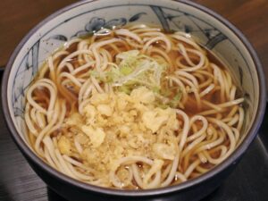 天かすも加えて「プチたぬき」