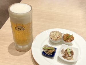 生ビールに「中華おつまみ4種」